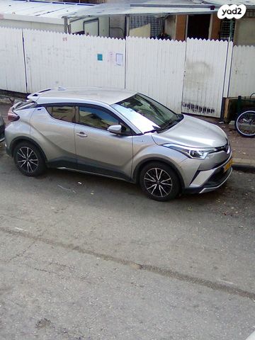 טויוטה C-HR