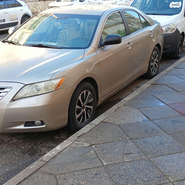 טויוטה קאמרי