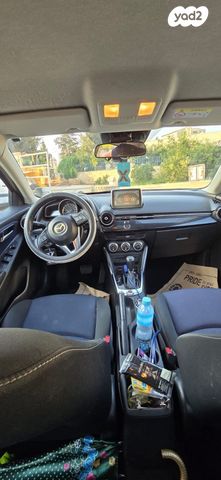 מודעת רכב מאזדה 2