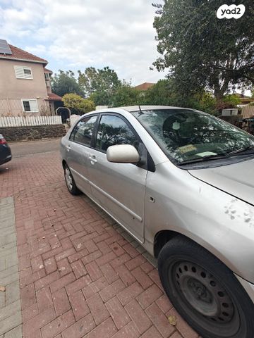 טויוטה קורולה
