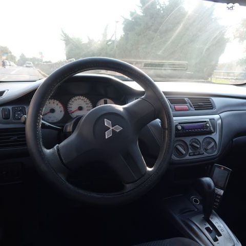 מיצובישי לנסר