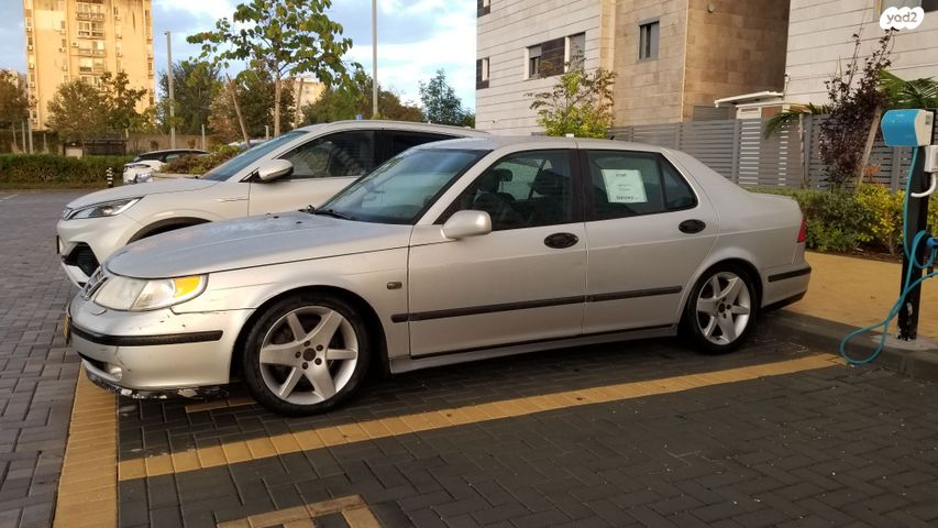 מודעת רכב סאאב 9-5