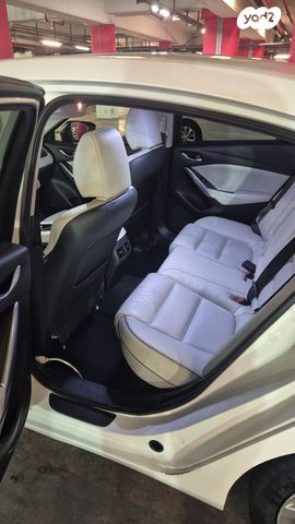 מודעת רכב מאזדה 6