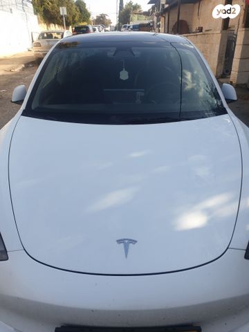 טסלה מודל 3