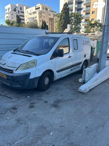 מודעת רכב סיטרואן ג'אמפי