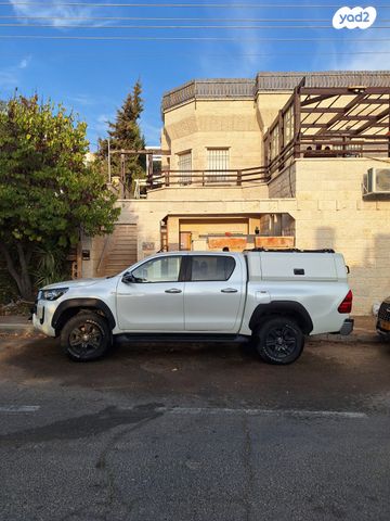 מודעת רכב טויוטה היילקס