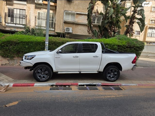 טויוטה היילקס