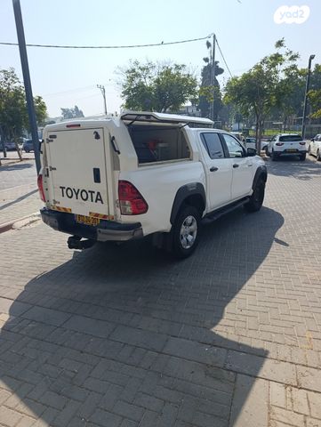 טויוטה היילקס