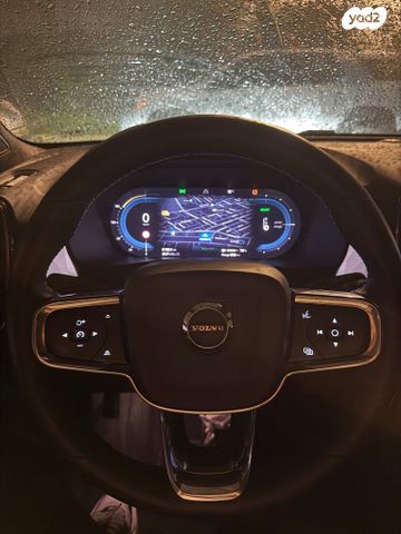 וולוו XC40