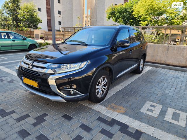 מיצובישי אאוטלנדר