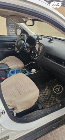 מיצובישי אאוטלנדר