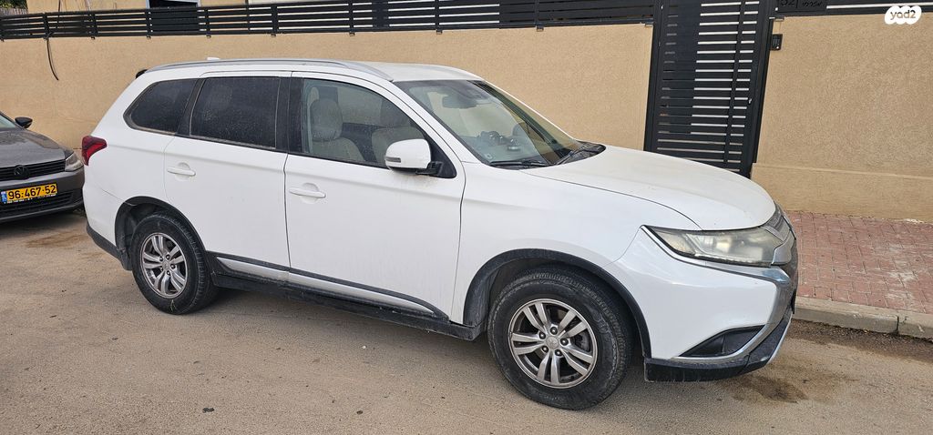 מיצובישי אאוטלנדר