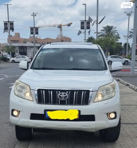 טויוטה לנד קרוזר