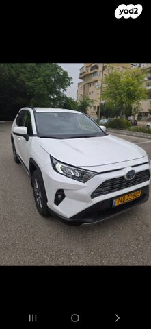 טויוטה RAV4