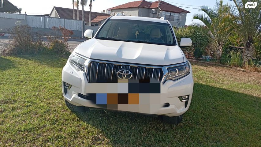 טויוטה לנד קרוזר