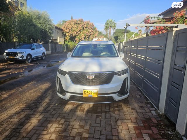 מודעת רכב קאדילק XT6