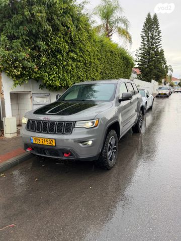 מודעת רכב ג'יפ גרנד צ'ירוקי