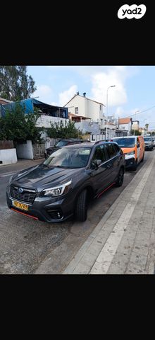 סובארו פורסטר