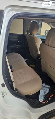 מיצובישי אאוטלנדר