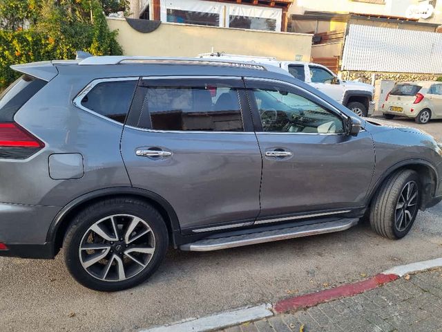 ניסאן אקס טרייל