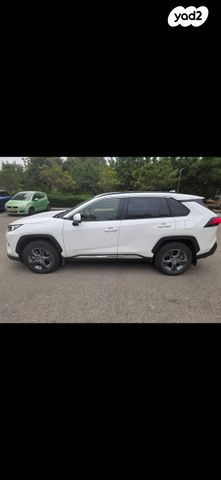 טויוטה RAV4
