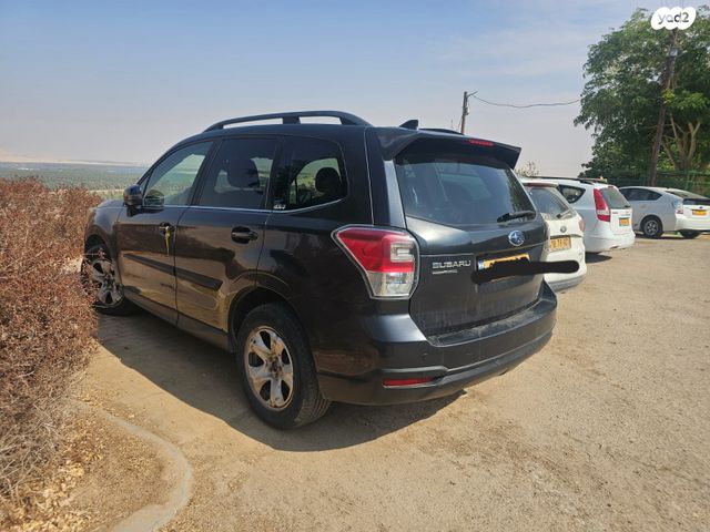 סובארו פורסטר