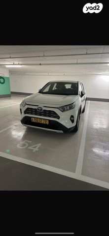 מודעת רכב טויוטה RAV4