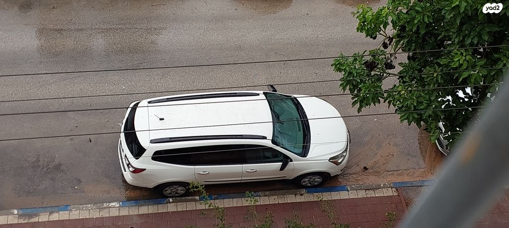 שברולט טראוורס