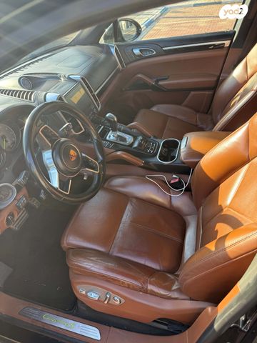 פורשה קאיין