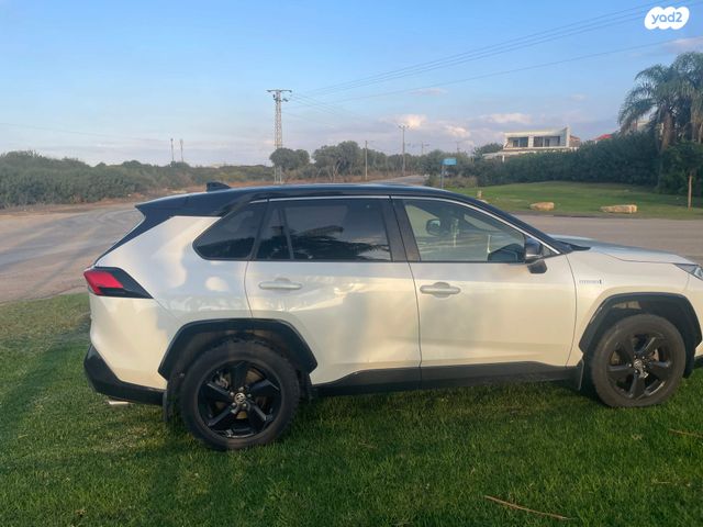 מודעת רכב טויוטה RAV4