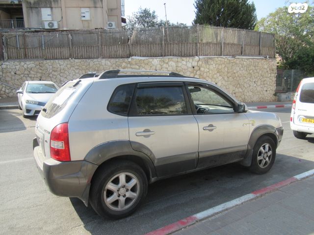 טוסון GLS LTH אוט׳ בנזין 2.7 (175 כ״ס)