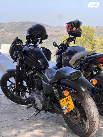 הרלי דיווידסון איירון 883