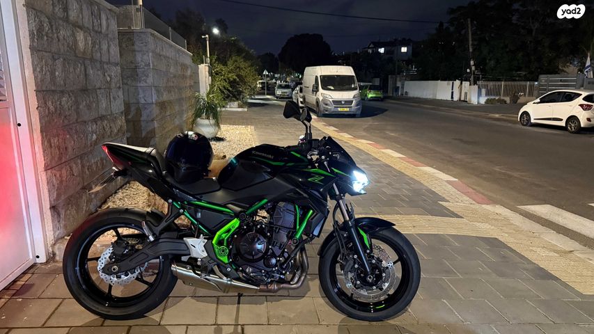 קאוואסאקי Z650