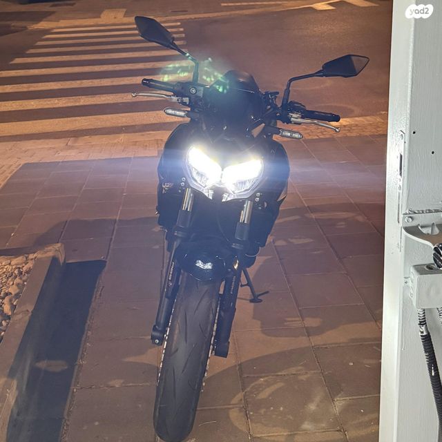 קאוואסאקי Z650