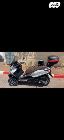 מודעת רכב פיאג'ו MP3 300