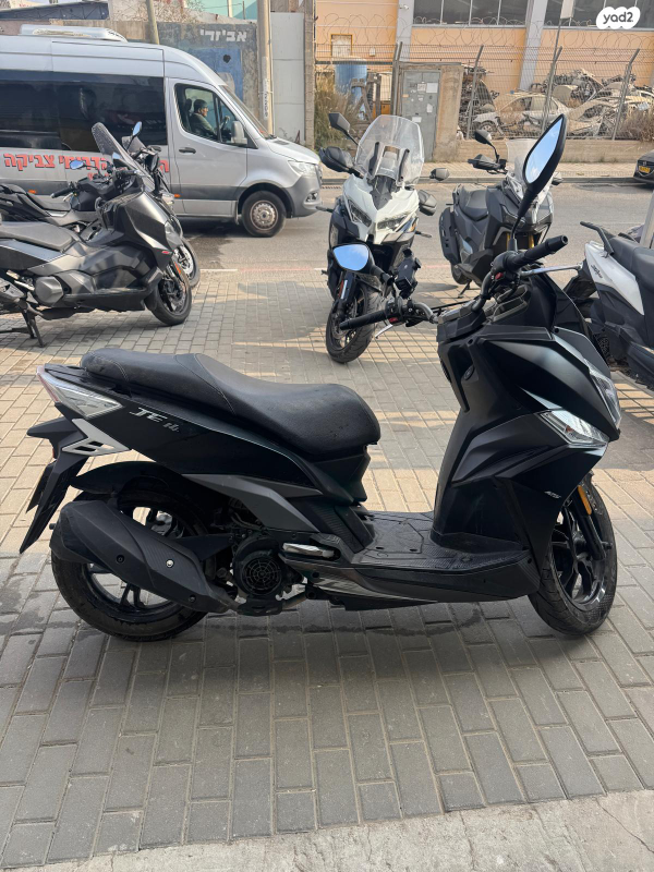 מודעת רכב סאן יאנג Jet 14 EVO