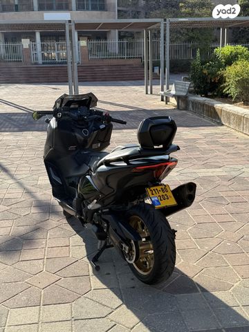 ימאהה Tmax 560 Tech