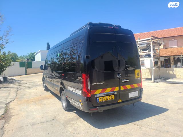 מיניבוסים ורכבי הסעות