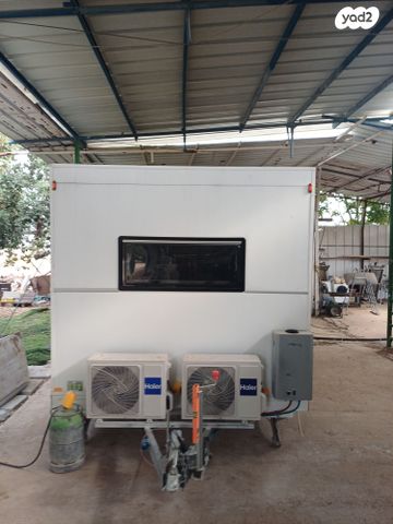 מודעת רכב נגרר (קראוון נגרר)