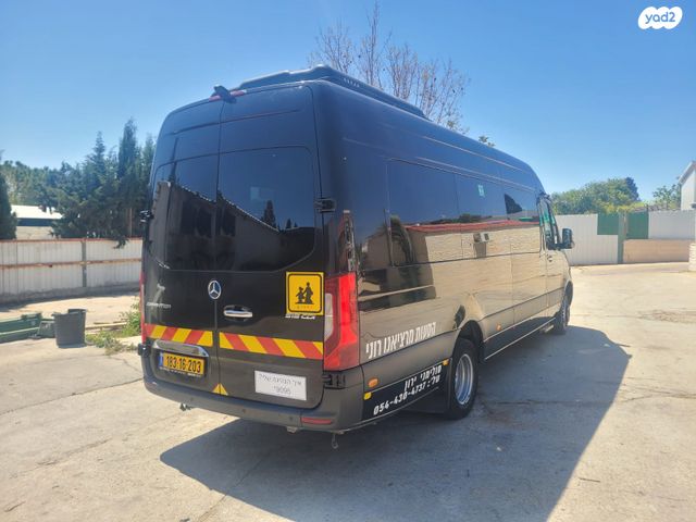 מיניבוסים ורכבי הסעות