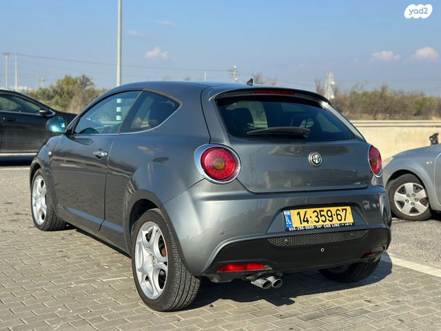 אלפא רומיאו מיטו