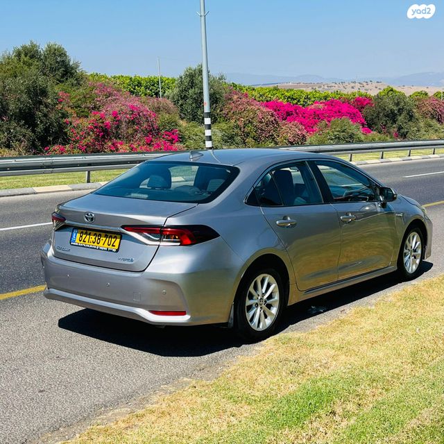 טויוטה קורולה