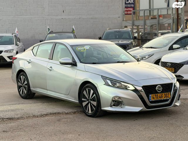 ניסאן אלטימה