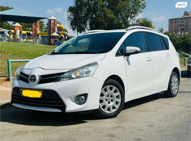 מודעת רכב טויוטה ורסו