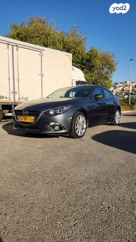 מודעת רכב מאזדה 3
