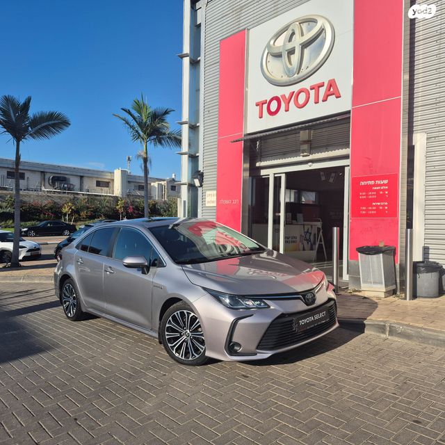 טויוטה קורולה