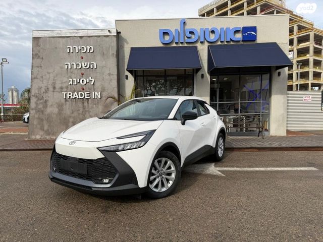מודעת רכב טויוטה C-HR