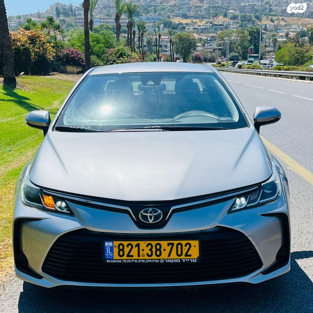 טויוטה קורולה