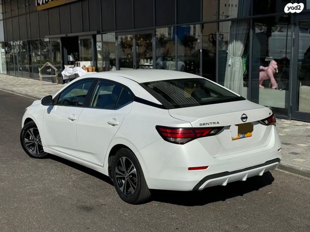 ניסאן סנטרה