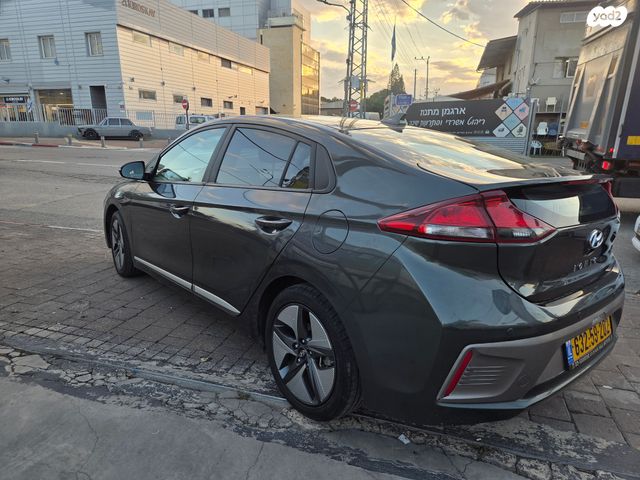 יונדאי איוניק